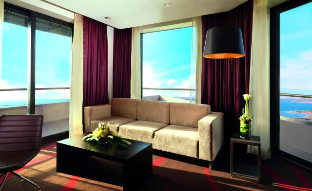 Radisson Blu Hotel Yas Is (44)rooms-suits