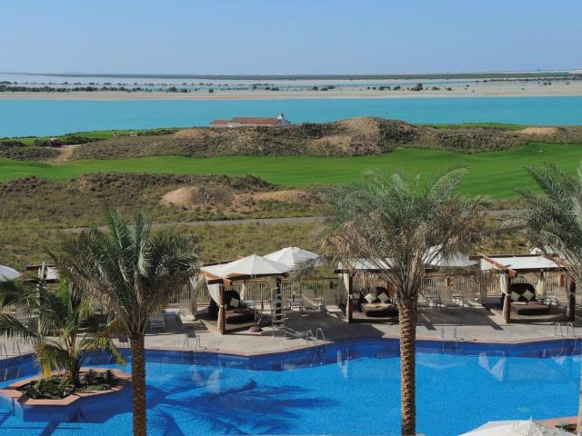 Radisson Blu Hotel Yas Is (4)