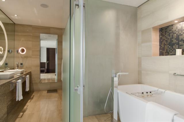 Fairmont Bab Al Bahr 3rooms (9)