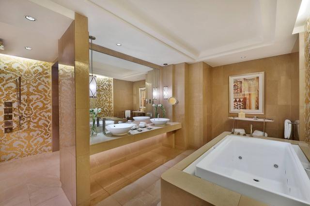 The Ritz Carlton Dubai 10 royal (5)