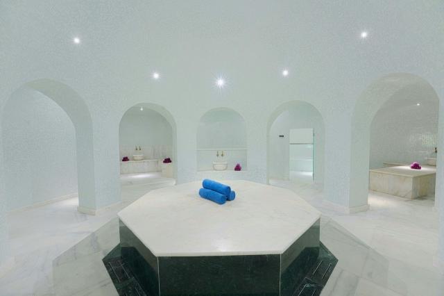 Le Méridien Abu Dhabi 3 (6)