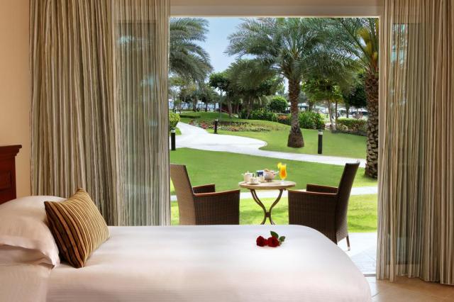 Fujairah Rotana Resort rooms (4)