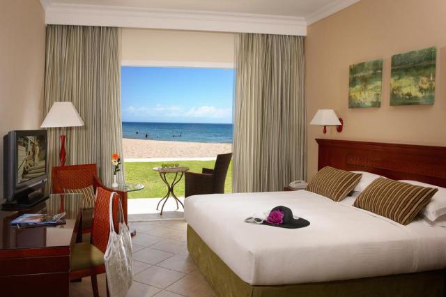 Fujairah Rotana Resort rooms (5)