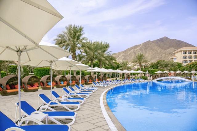 Fujairah Rotana Resort ext (8)