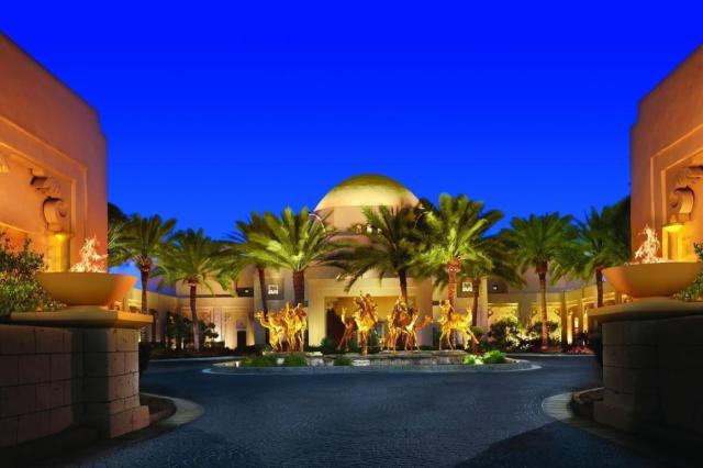 One and Only Royal Mirage 1 (3)