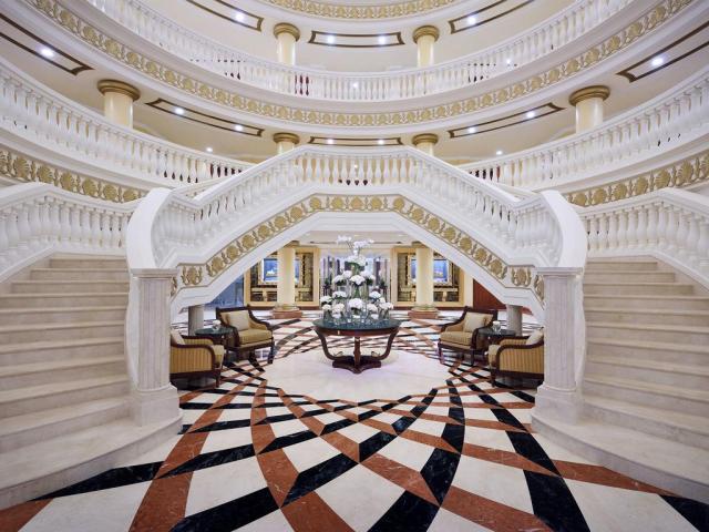 kempinski palm jumeirah aula (2)
