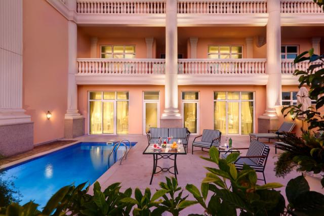 Kempinski Palm - with swimming