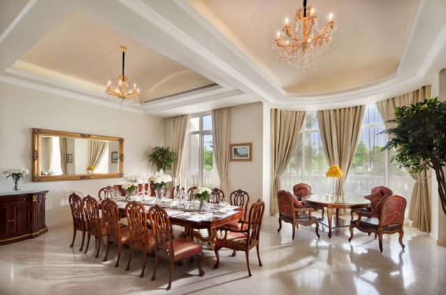 Royal 5BR Villa