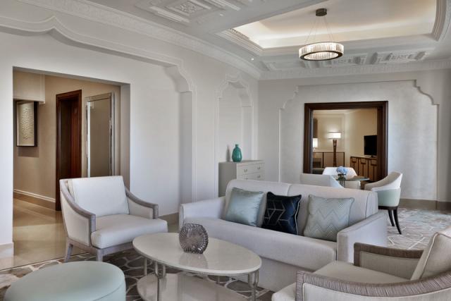 King Junior Suite Wider view 