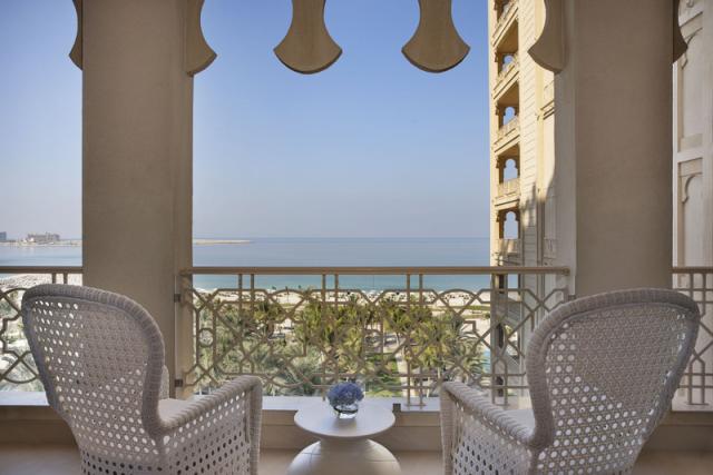 King Ocean View Junior Suite (3)