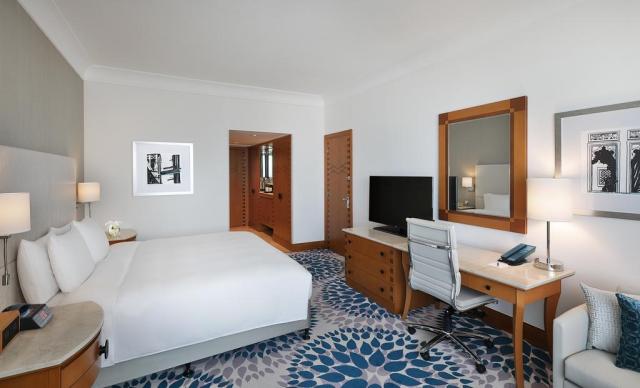 Hilton Dubai Jumeirah 3-dlx (2)