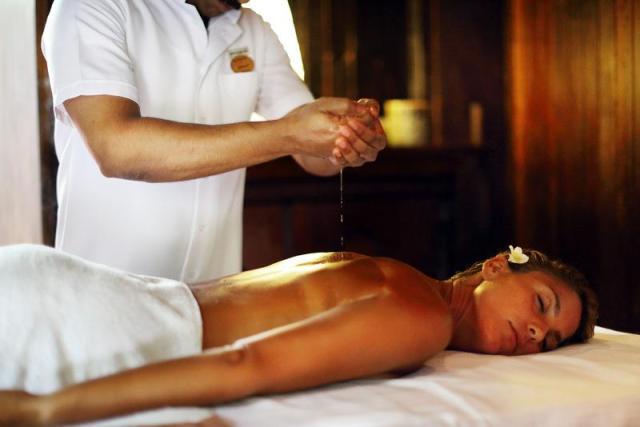 Maledivy-Gangehi-spa-16305