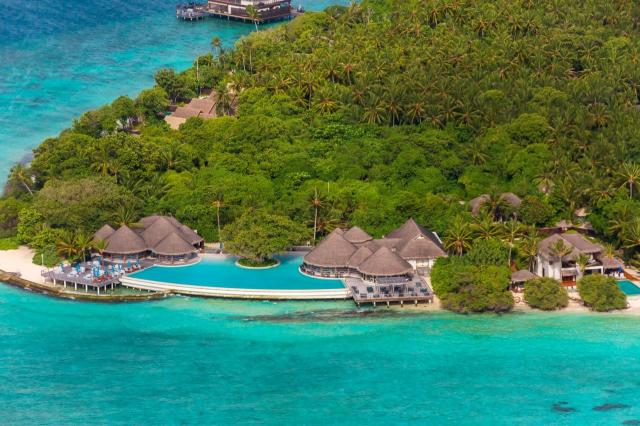 Dusit Thani Maldives 1 (10)