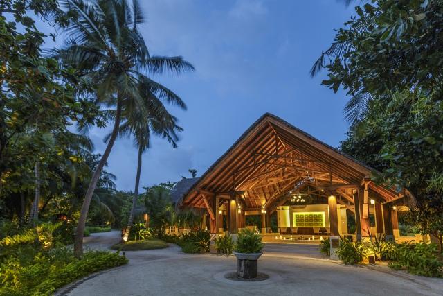 Dusit Thani Maldives 7 (6)