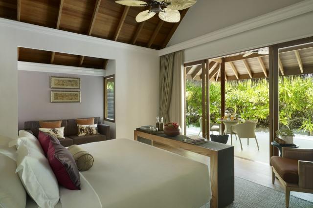 Dusit Thani Maldives 11 Bvillas (5)