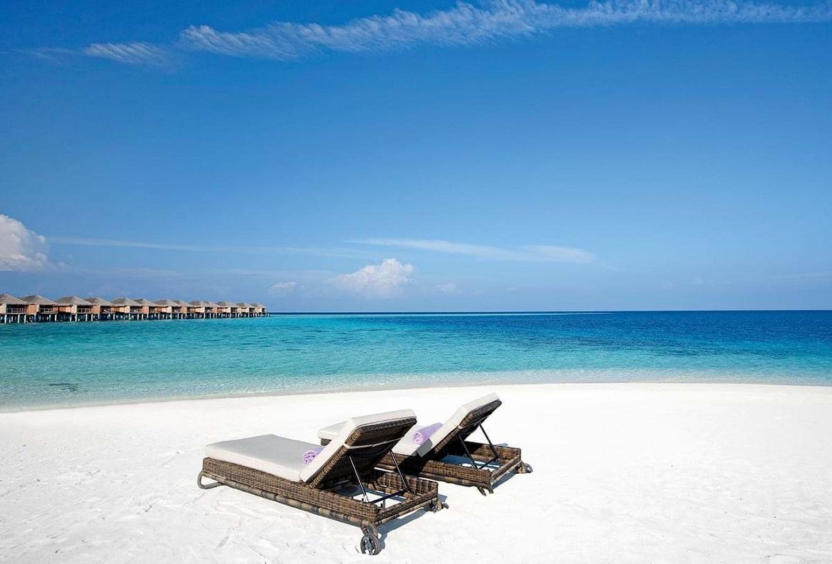 Constance Moofushi ext1 (21)