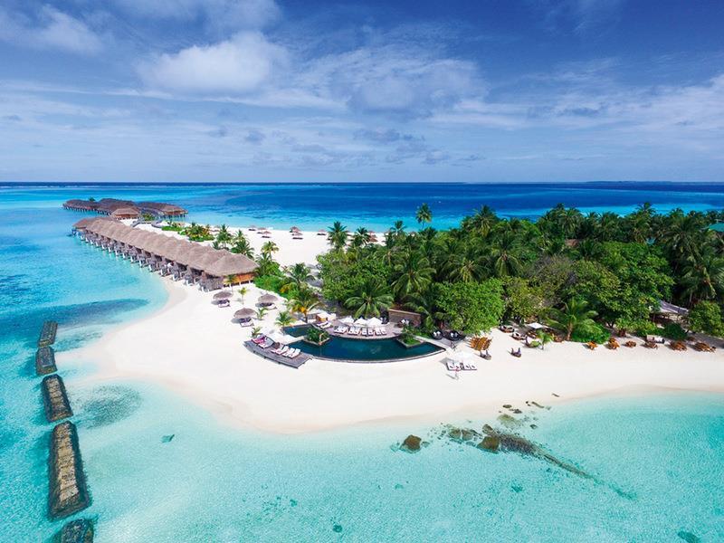 Constance Moofushi ext1 (11)