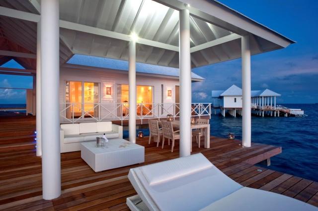 Diamonds Thudufushi 8 OWV (9)