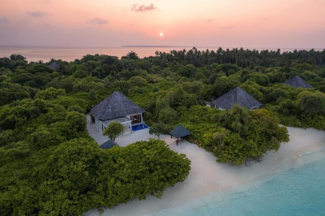 Hideaway Beach Resort 2 (1)