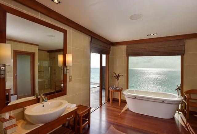 Conrad Rangali Maldives r5-dlx water vila (3)