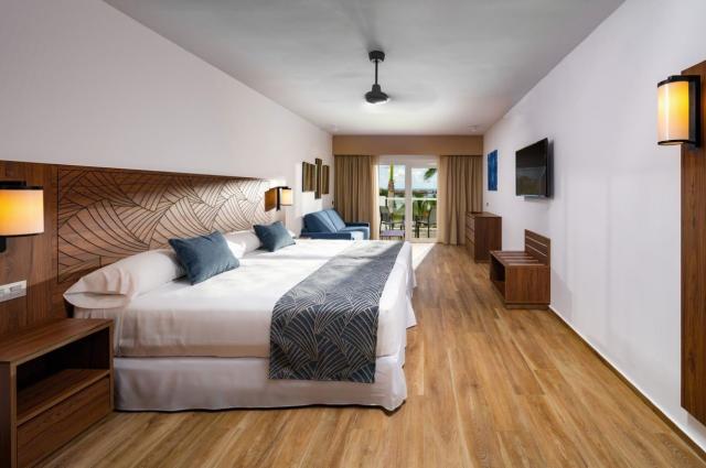 Riu Montego Bay 12 SUIT (4)