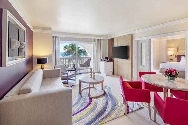 Hyatt Ziva Rose Hall 10 suit (1)
