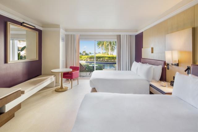 Hyatt Ziva Rose Hall 11 suit (1)