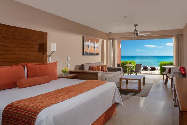Secrets Aura Cozumel 15 BF (1)