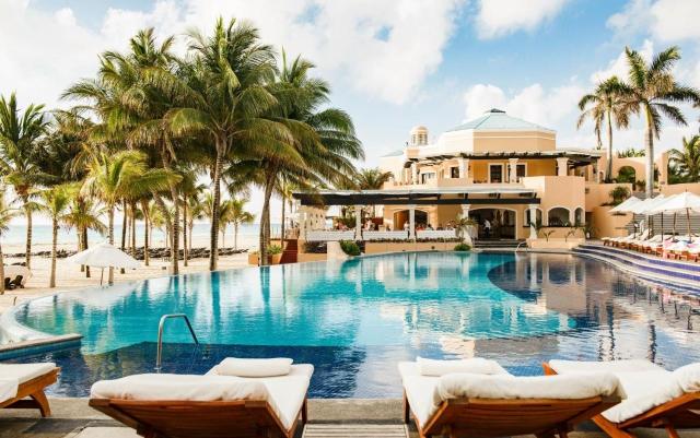 Occidental Royal Hideaway