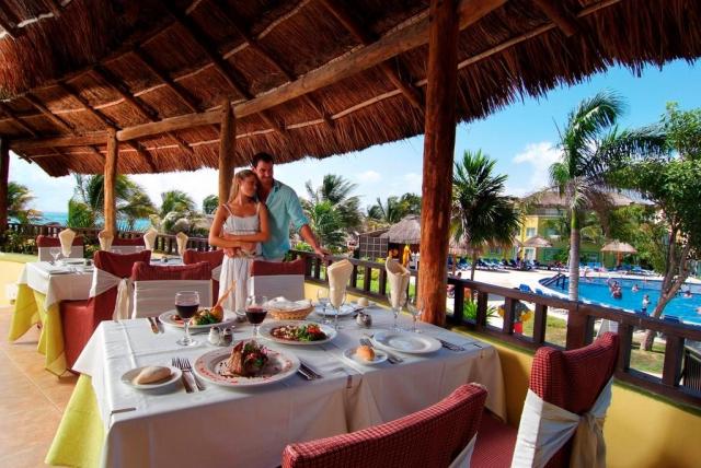 Mexiko-Sandos-Caracol-restaurace-1275