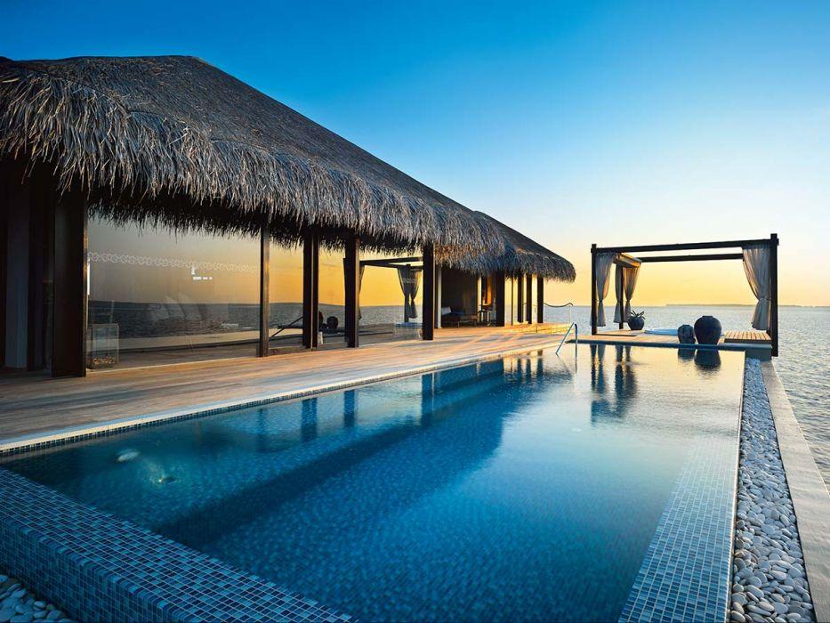 Velaa r4 water pool house (1)