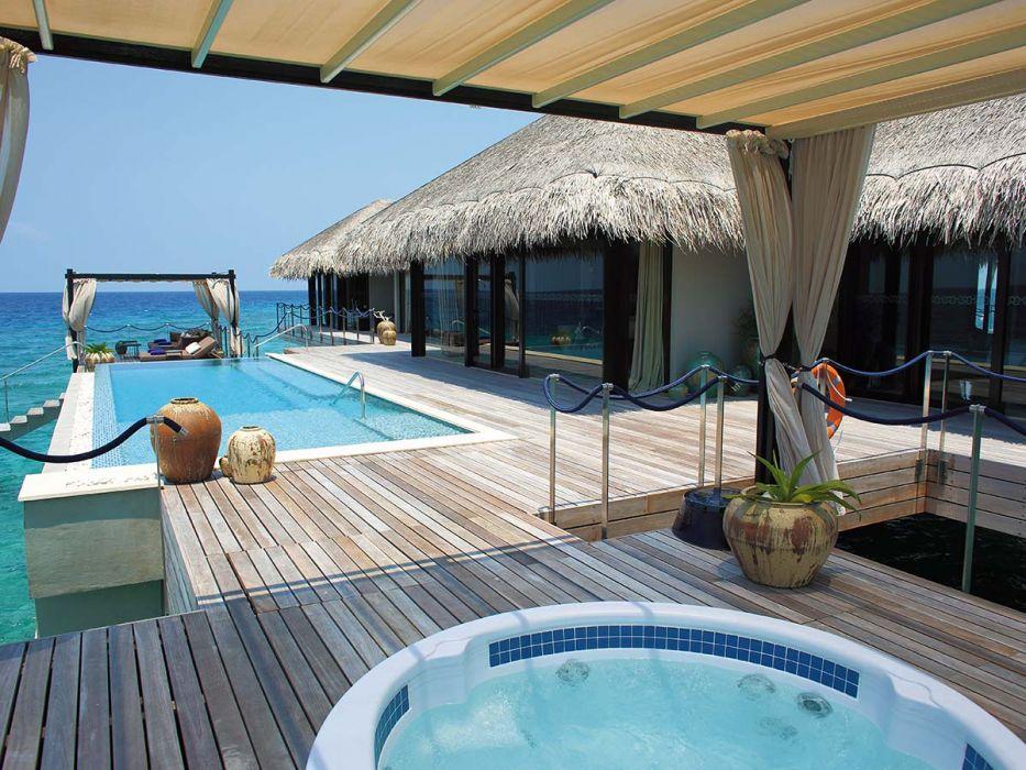 Velaa r4 water pool house (3)