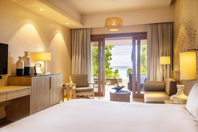 Lily Beach Resort and Spa 11 b. suit (3)