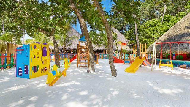 Kuredu Island fac1 (4)