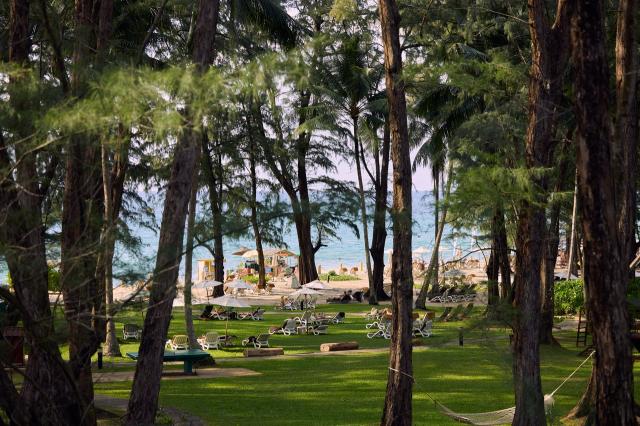 Dusit Thani Laguna Phuket 4 (1)