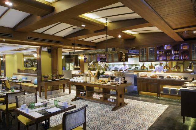 Dusit Thani Laguna Phuket 6 (1)