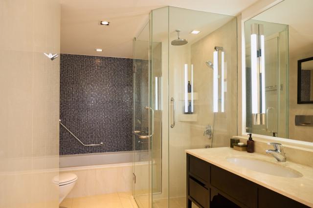 Dusit Thani Laguna Phuket 12 suites (3)