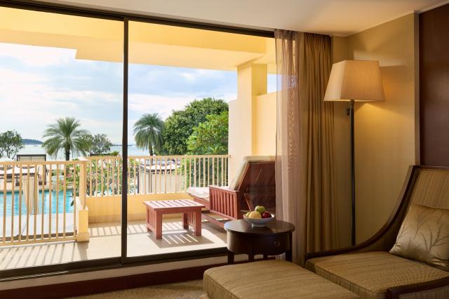 Dusit Thani Pattaya Resort 14 SUIT (6)