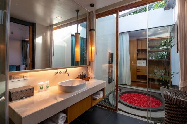 Chaweng Regent Beach 7 villas (8)