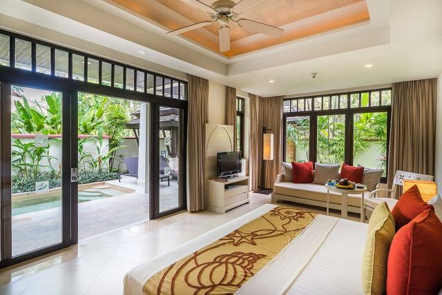 Melati Beach Resort 11 pool villa (3)