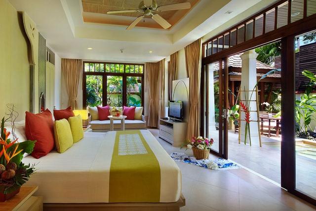 Melati Beach Resort 11 pool villa (4)