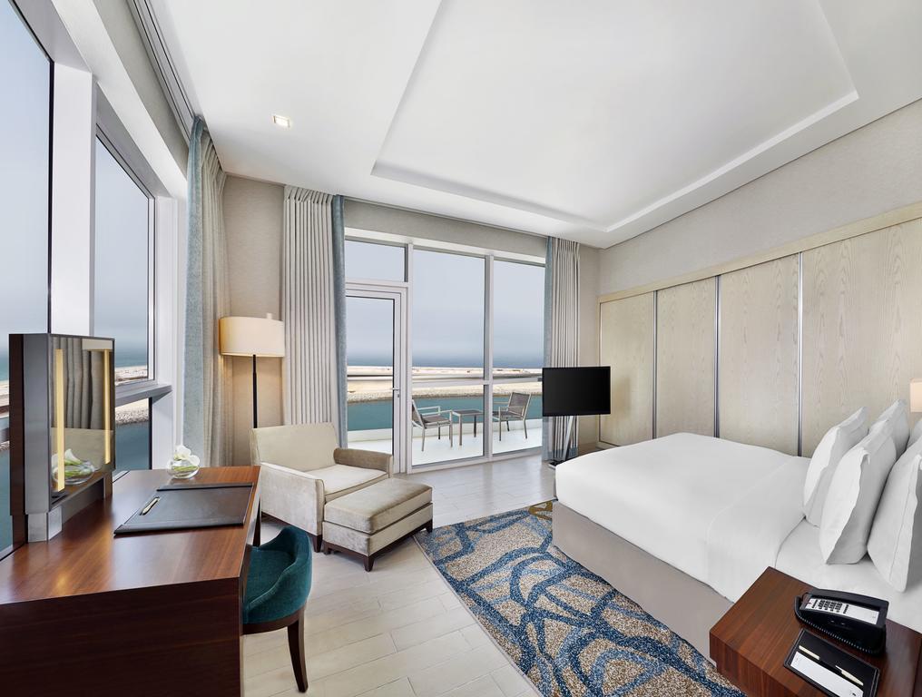 Double Tree by Hilton Dubai (30)