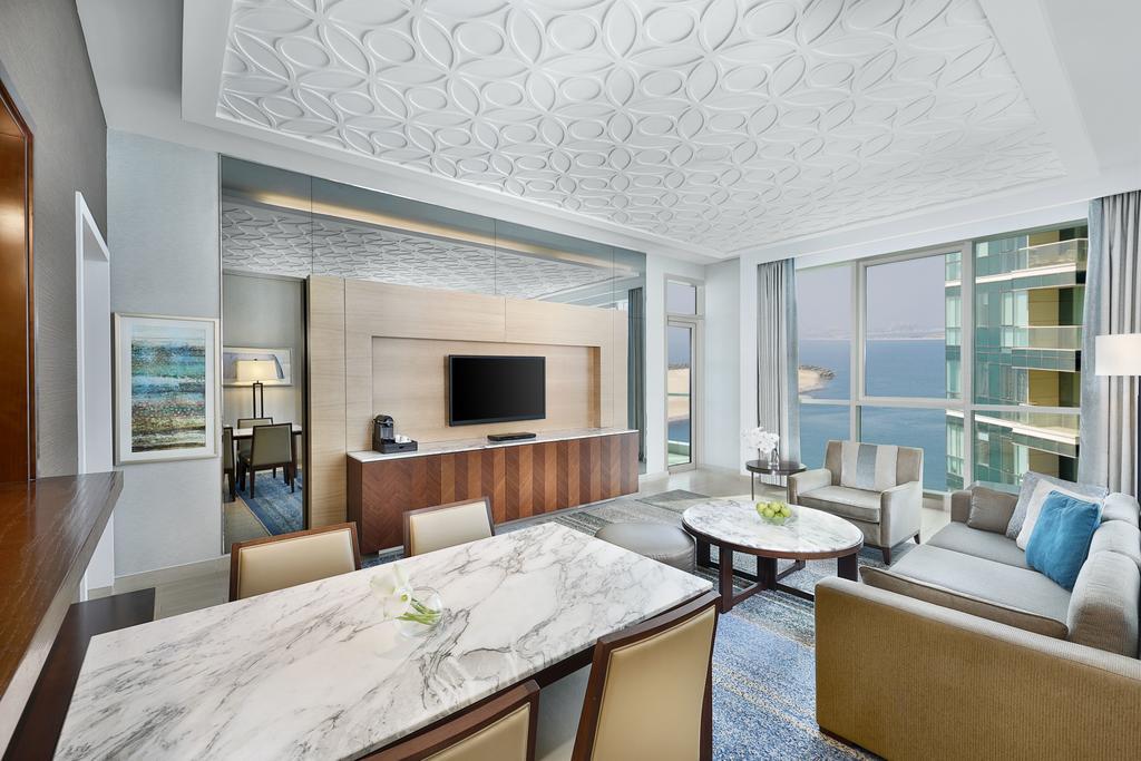 Double Tree by Hilton Dubai (37)