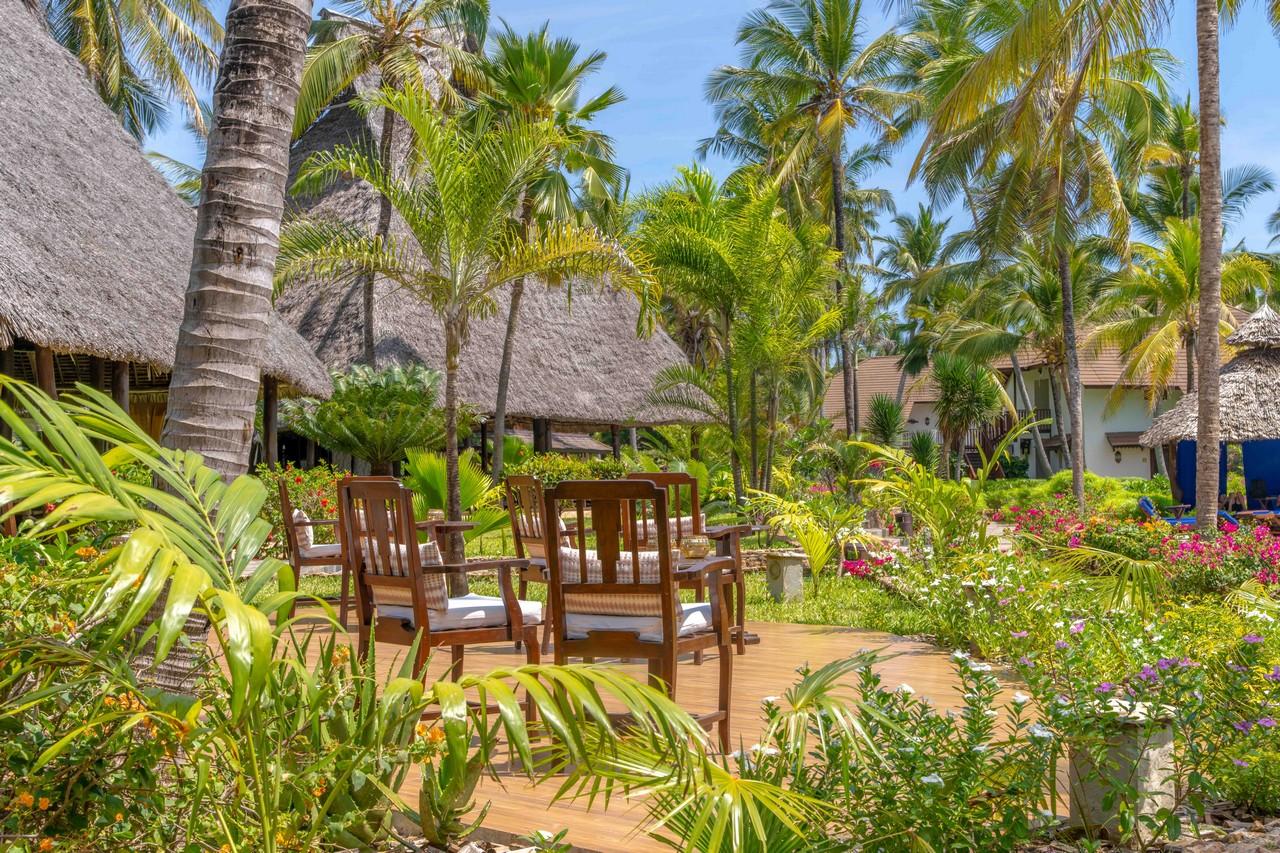 Breezes Beach Club 3 (9)