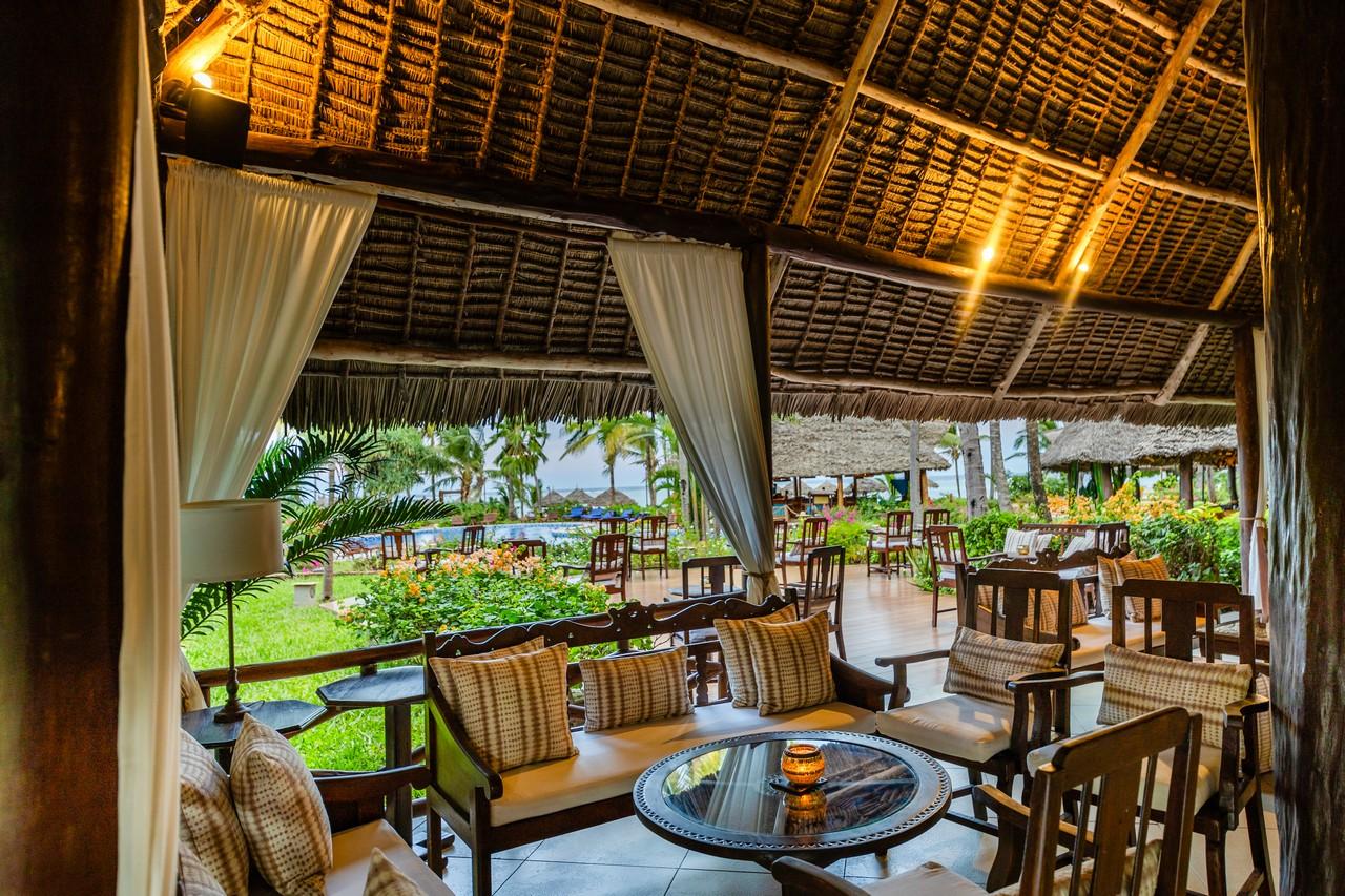 Breezes Beach Club 6 (1)