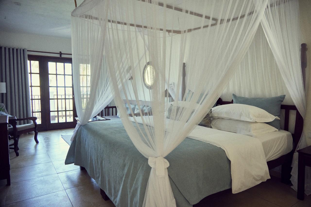 Breezes Beach Club 9 (1)