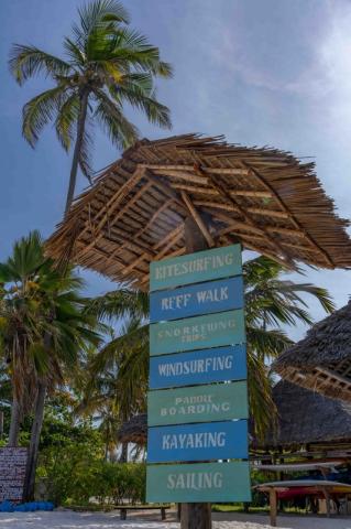 Breezes Beach Club 3 (4)