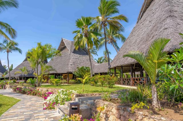 Breezes Beach Club 3 (8)