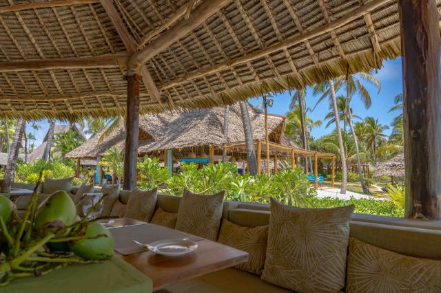 Breezes Beach Club 6 (3)