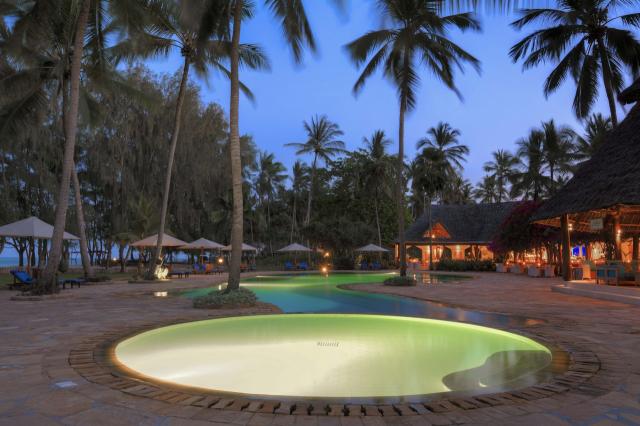 Bluebay Beach Resort 1 (14).JPG